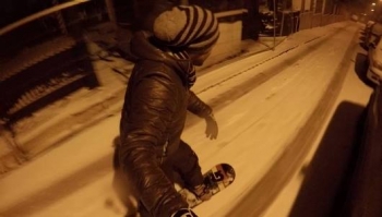 Dobd el a kocsit, vedd elő a snowboardot